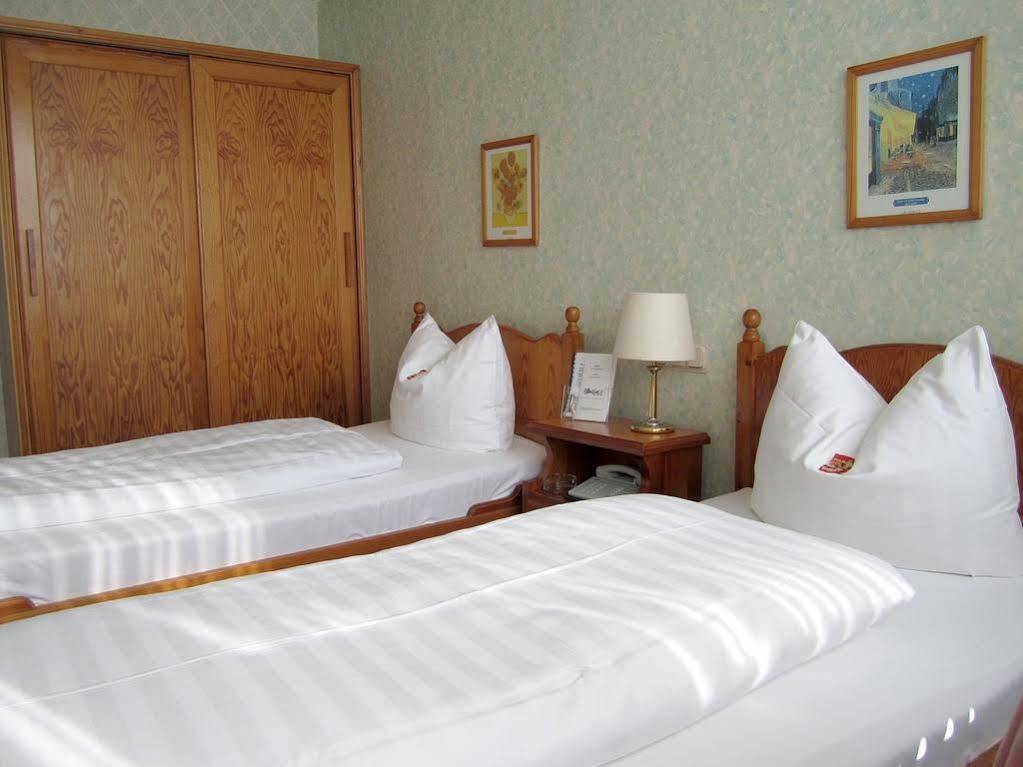 Motel Гамбург Екстер'єр фото